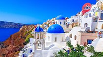 Santorini: Full Island Tour & Sunset with Local Guide & Pick-up