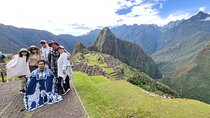 Tour to Machupicchu from Cusco by train including income