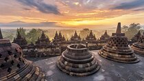 Borobudur Sunrise Tour at the Temple