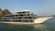 From Hanoi : Doris Cruise 3D2N Halong & Lan Ha Bay with Balcony