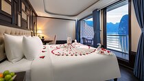 Hanoi : 2D1N Ha Long Bay Luxury Cruise with Balcony & Activities