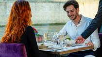 Paris Seine River Gourmet Lunch Cruise with Champagne Option