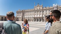 Madrid Royal Palace Small Group Guided Tour with Wine Tasting