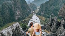 Hanoi: Hoa Lu, Tam Coc, Mua Cave & Bich Dong Pagoda Small Group
