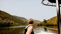 Sunset Boat Cruise in Douro Valley with Sparkling Wine