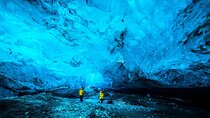 Iceland 2-Day Trip: Ice Cave, Glacier Lagoon & Northern Lights