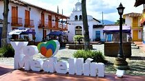 2 Day Shared Tour in Medellin Guatapé and Commune 13
