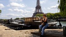 Exclusive Eiffel Tower Photo shoot - Chic & Timeless