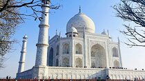 Private 2-Day Tour to The Taj Mahal and Agra with Both Side Commercial Flights