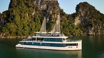 From Hanoi: Lan Ha Bay Luxury Day Trip on Jade Sails with Buffet 