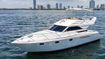 55ft 1 Hour FREE Miami Yacht Rental 3 to 6 Hours 13 People