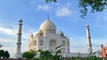 2-Day Tour to Taj Mahal and Agra from Bangalore with Both Side Commercial Flight