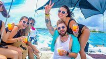 Splendid Isla Mujeres Catamaran: drinks and fun all day!