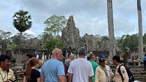 2 Days Private Tour Discovering Angkor Wat and Floating Village