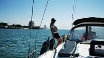 Private Morning Sailboat Experience on the Tagus River