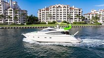 70ft 1 Hour FREE | Miami Yacht Rental | 3 to 6 Hours | 13 People