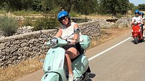 Vespa 125 rental Explore Puglia in freedom