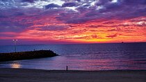  Explore Perth Beaches at Sunset by Minibus 