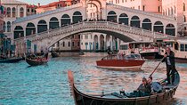 Venice: Guided Walking Tour with Optional Gondola Ride