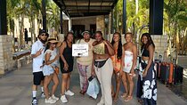 Private Cancun Shopping Tour Guided and Personal