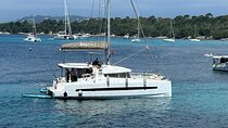 Private cruise EN catamaran, Iles DE Lérins, Antibes , Cannes