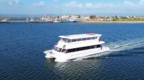2-Hour Dolphin and Maritime Cruise in Port Adelaide
