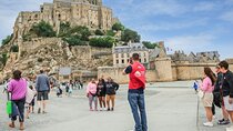 Mont Saint Michel and Loire Valley Castles 2 Days Guided Trip