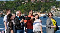 Istanbul Sunset Bosphorus Cruise with Live Guide and Hotel Pickup