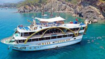 Kemer Boat Tour from Antalya with Swim,Foam Party&Lunch Included