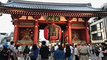 Meet Asakusa with an experienced Japanese guide.