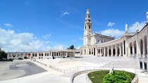 Fátima Sanctuary, Óbidos Medieval and Nazaré from Lisbon