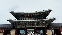 Gyeongbokgung Palace Tour and Dasik Workshop in Seoul