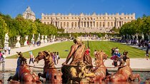 Private Round Trip Transfer from Paris to Versailles Sedan or Van