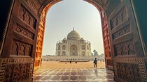 From Delhi: Taj Mahal and Agra Private Tour by Express Train