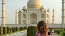 Delhi to Taj Mahal and Agra Tour