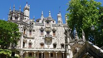Quinta da Regaleira Guided Tour with Ticket Included in Sintra