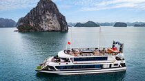 5-Star Ha Long Bay Cruise with Kayaking & Buffet Lunch from Hanoi