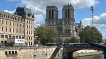 History Walking Tour at Paris along the Seine