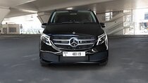 Luxury Dubai Airport Transfer in a Mercedes Benz V Class