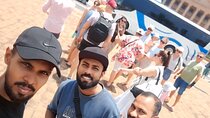 Explore Cultural Colombo and Local Cuisine Tour by Bus
