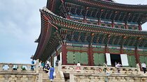 Seoul Day Tour: Gyeongbokgung Palace, Bukchon, Gwangjang Market