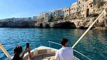 Private boat tour in Polignano among caves, swimming and aperitif