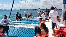 Private Sailing Catamaran to Isla Mujeres from Playa del Carmen