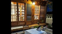 Dinner at a Local's Hanok & Seoul's Night Life