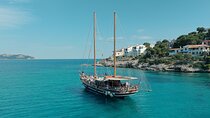 Athens Riviera Half-Day Cruise – Swim, Lunch & Drinks Included!