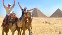 Unmissable Cairo Tour: Pyramids, Mummies Museum,Citadel & Bazaars