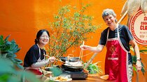 Private Hanoi Cooking Class and Market Tour with Hotel Transfers