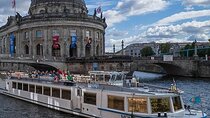 Berlin Historical City Cruise 1 Hour Sightseeing Tour