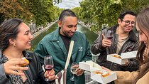 Explore & Taste Canal Saint Martin in Paris - Brunch or Wine Tour