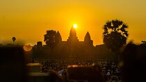 Angkor Wat Sunrise Tour